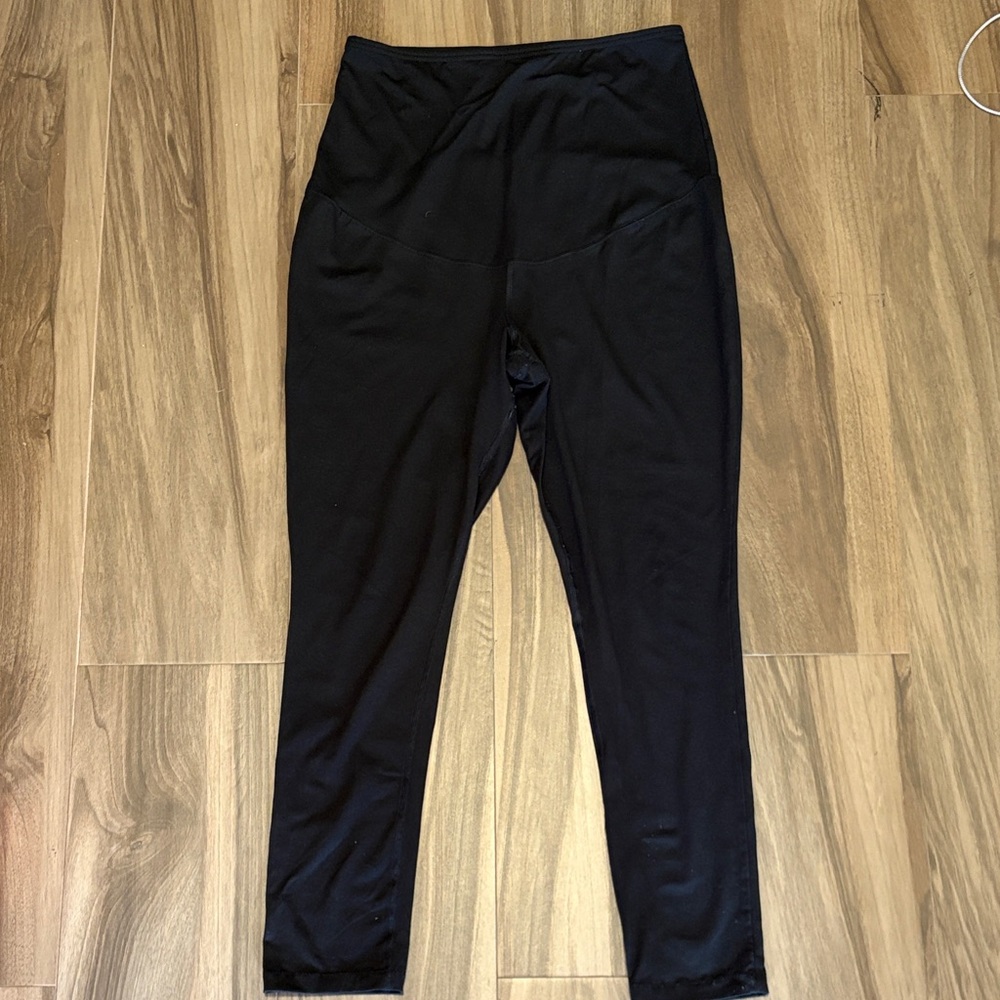 Isabel Maternity by Ingrid & Isabel Black Leggings - Picture 3 of 7